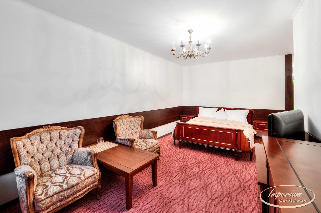 Imperium - Hotel Restauracja Фирлей Экстерьер фото